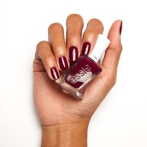 NEW UNUSED essie Gel Couture Model Clicks